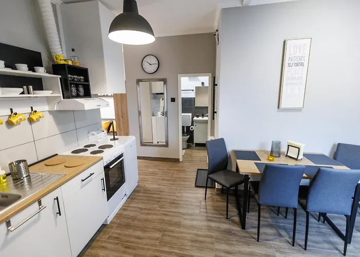 Διαμέρισμα Apartman833 *