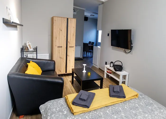 Διαμέρισμα Apartman833 *